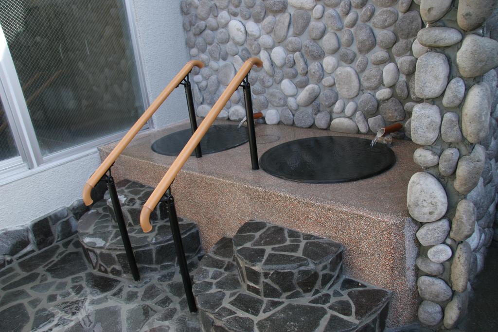 Natural Onsen Hostel Hidamari no Yu Takayama (Gifu) Exterior foto